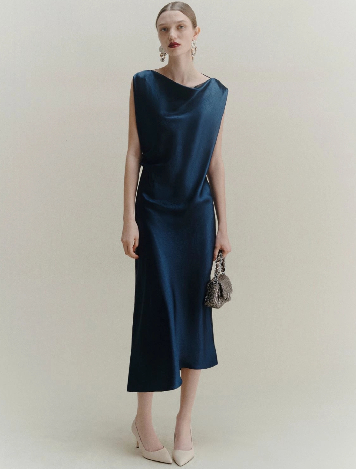 3_HP_Carousel_UnforgettableLooks_FW25_Marella - Marella